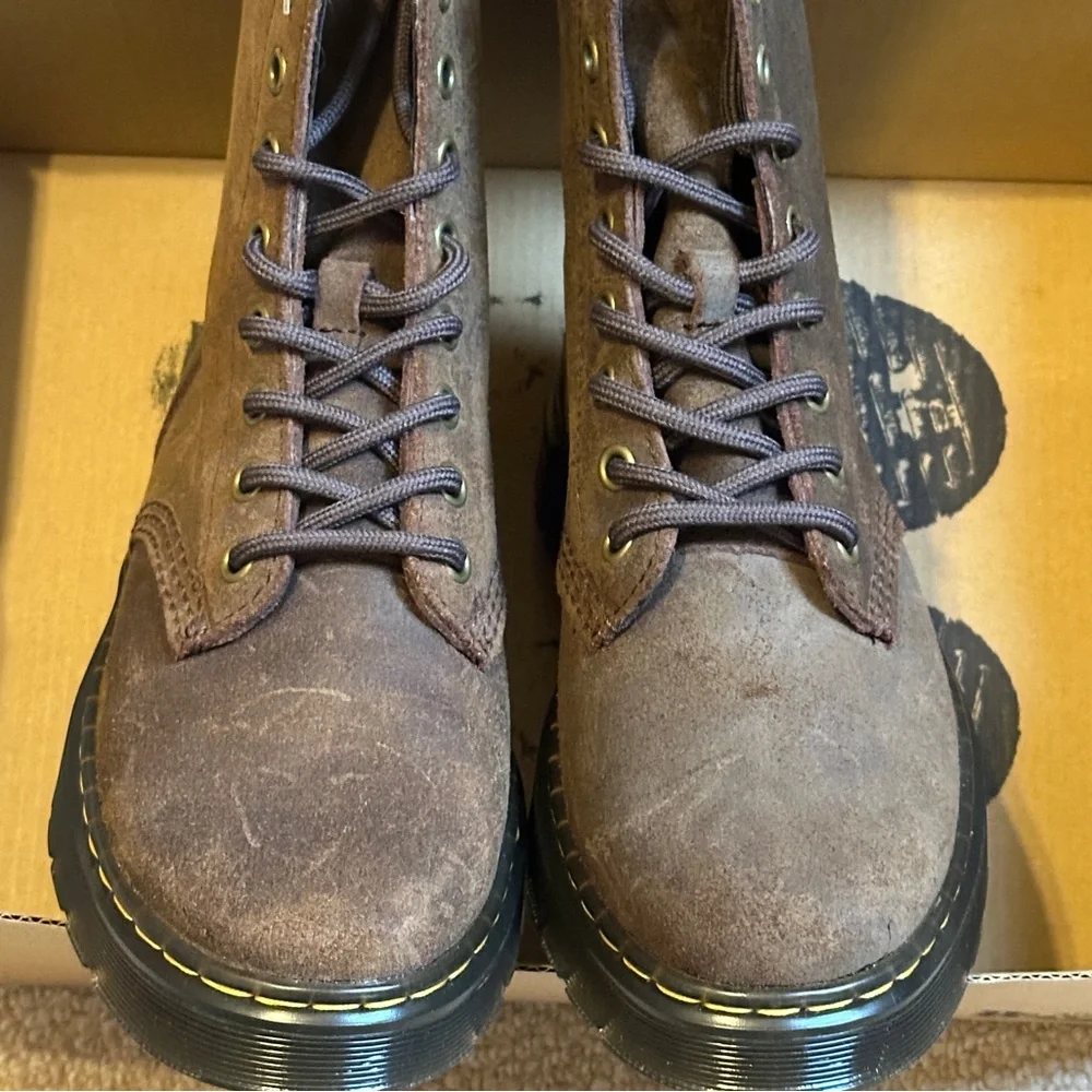 NEW Doc Martens Brown Leather Boots W6 M5 AirWair Docs Womens shoes NWT in box - Picture 10 of 16